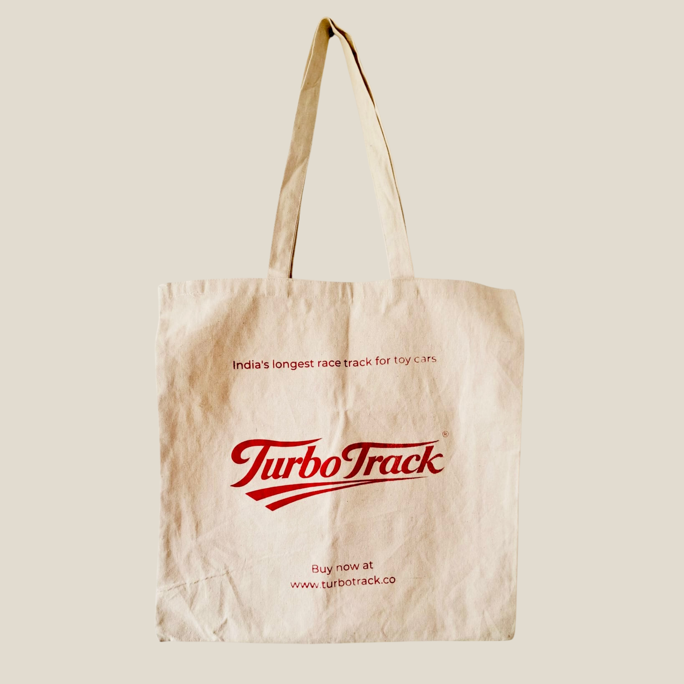 21 feet long, fully flexible, two laned Turbo Track | 2 surprise cars | 4 suction cups | 4 S shaped hooks | 1 Tote Bag
