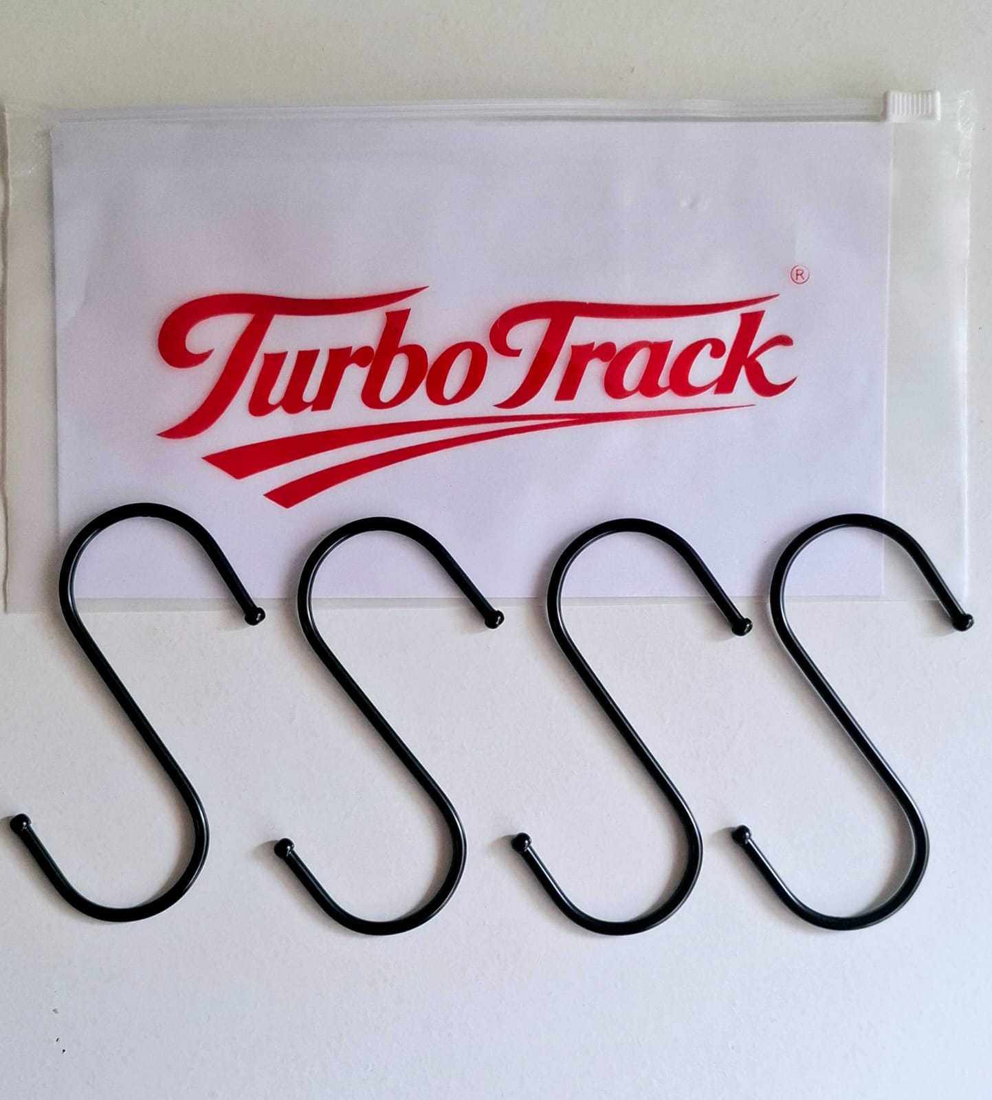 Set of 4 S Shape Hook With Turbotrack Pouch